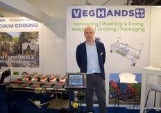 Christian Oosterlaan (HortiHands / Pack TTI) at Fruit Logistica with a focus on weighing, sorting and packaging